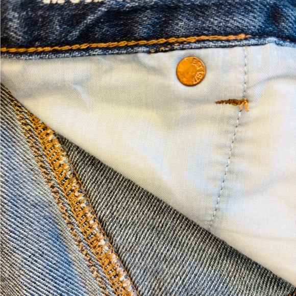 Levi's Women's Blue Jean Shorts size 8 - Picture 7 of 7